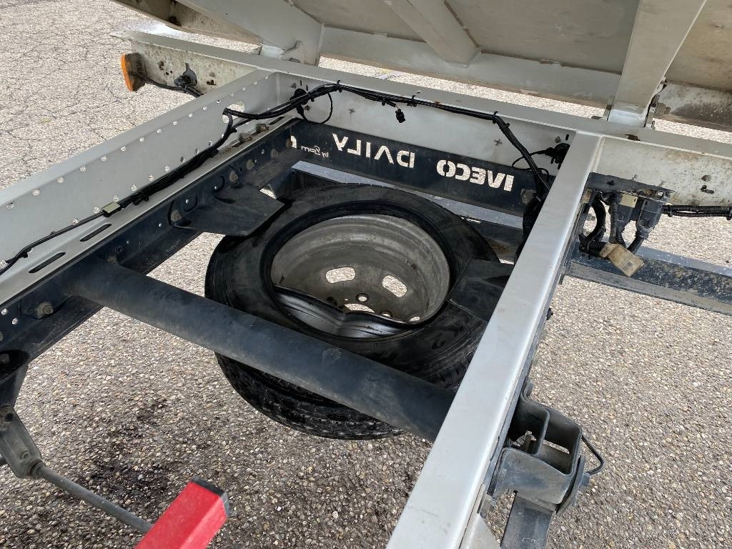 Mažas savivartis, Komercinis automobilis su dviguba kabina Iveco DAILY 35-140 C14 2.3D/140 / JPM VULCAIN endommagé: foto 47