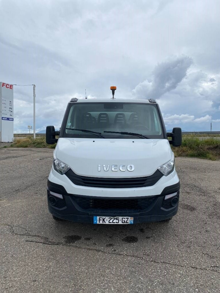 Iveco DAILY 35-140 C14 2.3D/140 / JPM VULCAIN endommagé  - Mažas savivartis, Komercinis automobilis su dviguba kabina: foto 3 Iveco DAILY 35-140 C14 2.3D/140 / JPM VULCAIN endommagé  - Mažas savivartis, Komercinis automobilis su dviguba kabina: foto 3
