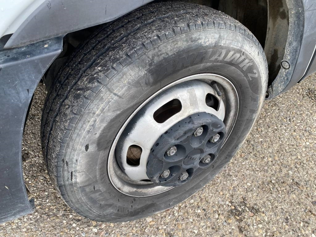 Mažas savivartis, Komercinis automobilis su dviguba kabina Iveco DAILY 35-140 C14 2.3D/140 / JPM VULCAIN endommagé: foto 20
