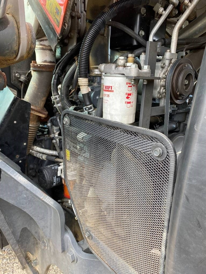Traktorius Kubota M105 GX-III + MX T410 endommagé: foto 14