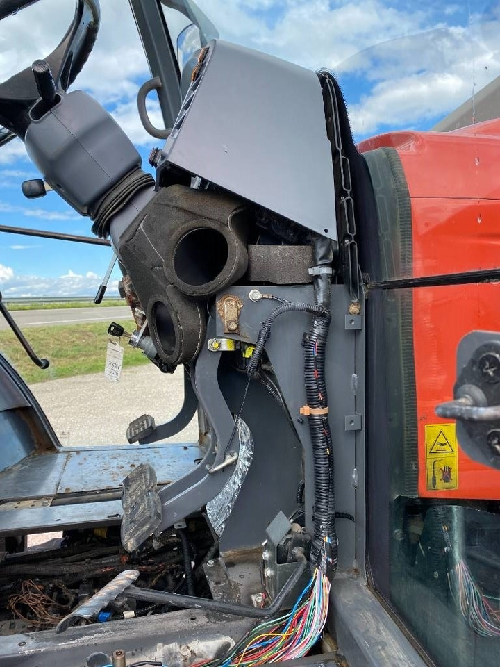Traktorius Kubota M105 GX-III + MX T410 endommagé: foto 47