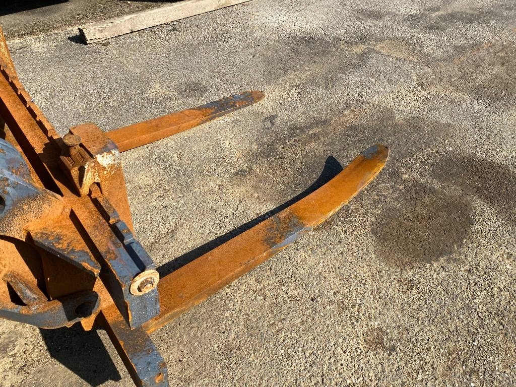 Teleskopinis krautuvas Manitou MLT 737 endommagé: foto 39