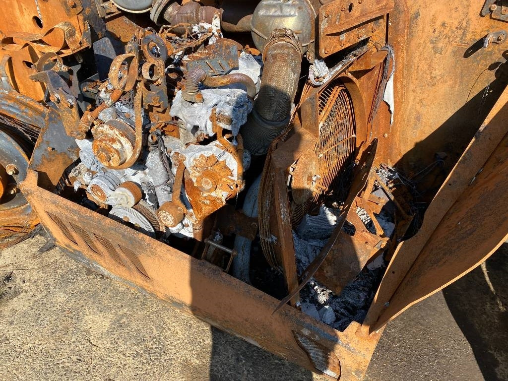 Teleskopinis krautuvas Manitou MLT 737 endommagé: foto 29