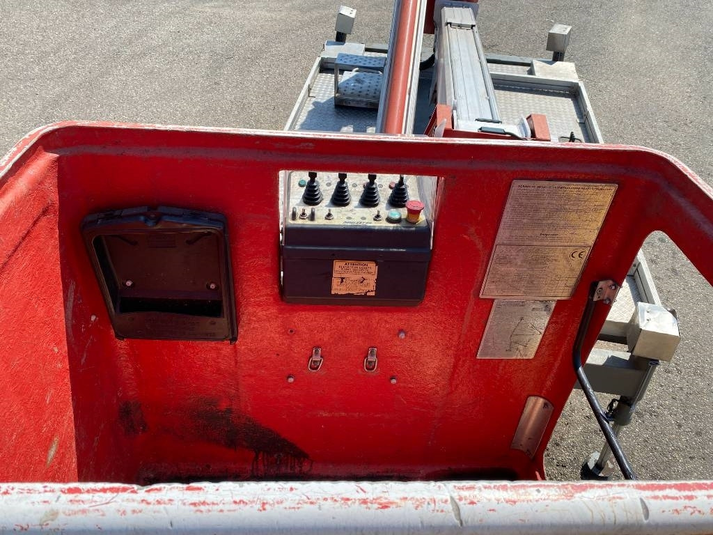 Kėlimo platforma Multitel Nacelle Multitel MX 200 A réviser: foto 36 Kėlimo platforma Multitel Nacelle Multitel MX 200 A réviser: foto 36