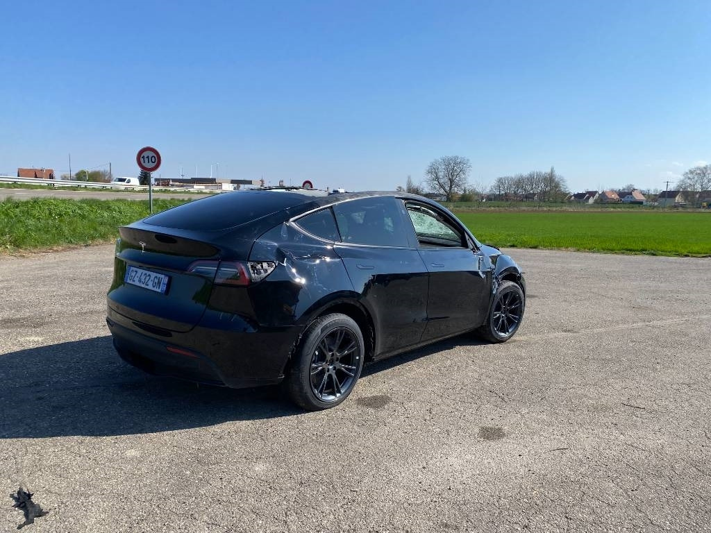 Tesla Model Y RWD/Origine Française endommagée - Lengvasis automobilis: foto 5 Tesla Model Y RWD/Origine Française endommagée - Lengvasis automobilis: foto 5