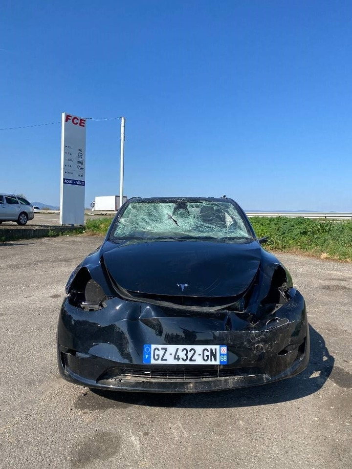 Tesla Model Y RWD/Origine Française endommagée - Lengvasis automobilis: foto 2 Tesla Model Y RWD/Origine Française endommagée - Lengvasis automobilis: foto 2