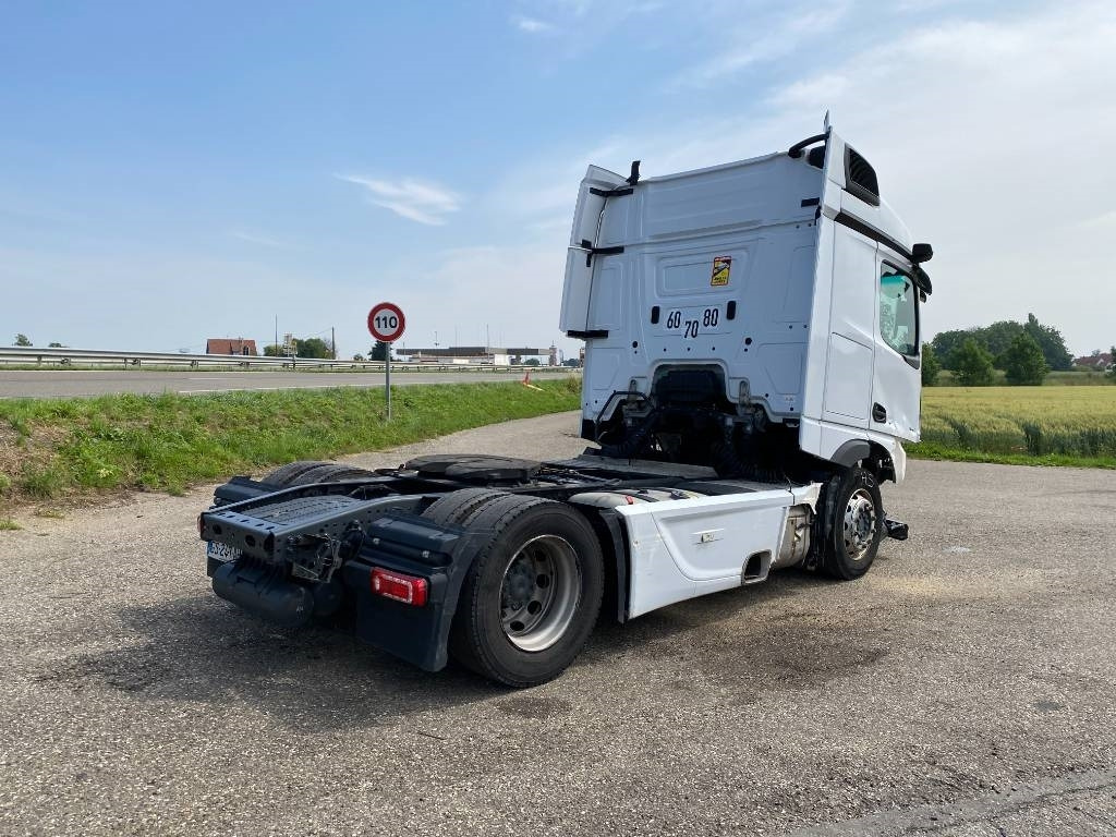 Mercedes-Benz 1845 Space Cab Suspension Pneumatique endommagé  - Vilkikas: foto 4 Mercedes-Benz 1845 Space Cab Suspension Pneumatique endommagé  - Vilkikas: foto 4