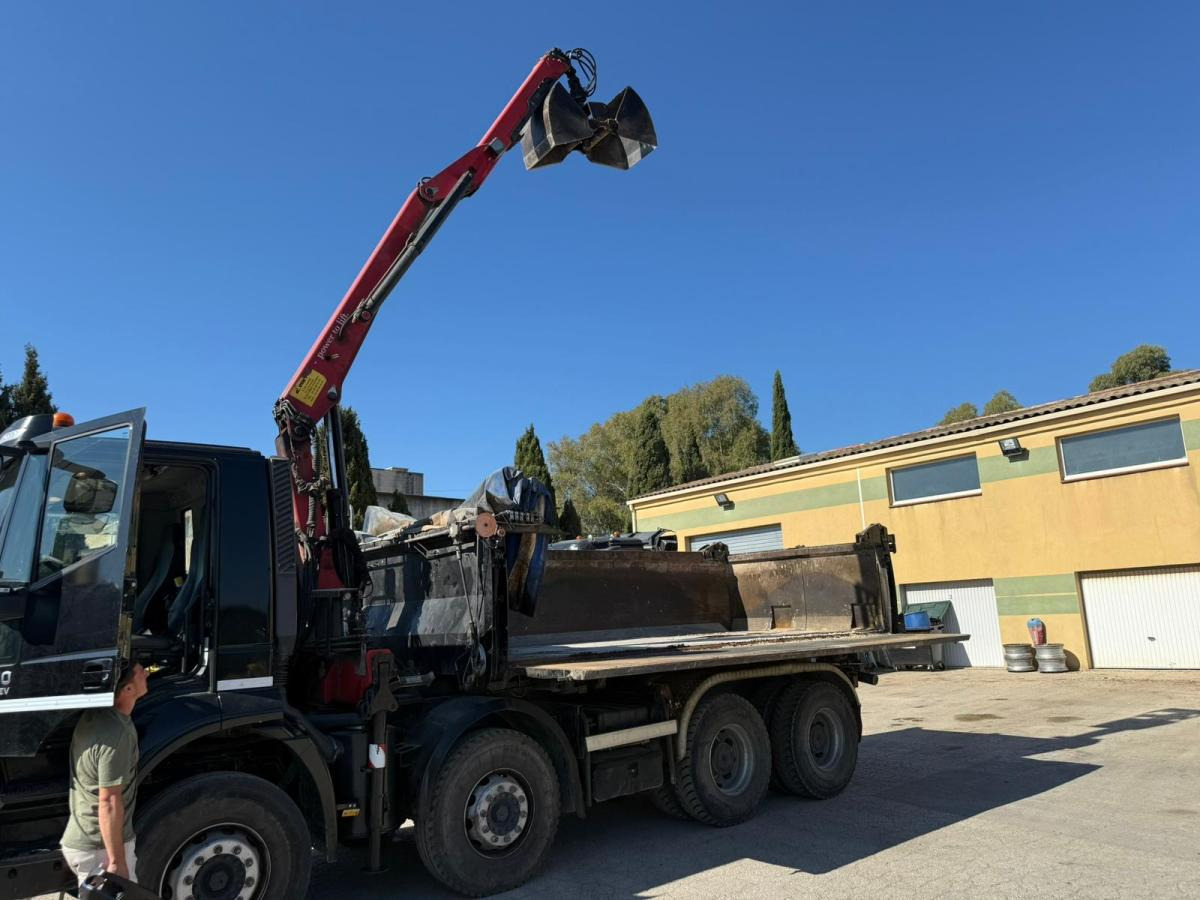 Iveco TRAKKER 410 EEV BI-BENNE GRUE MARREL 8X4 - Savivartis sunkvežimis: foto 5 Iveco TRAKKER 410 EEV BI-BENNE GRUE MARREL 8X4 - Savivartis sunkvežimis: foto 5