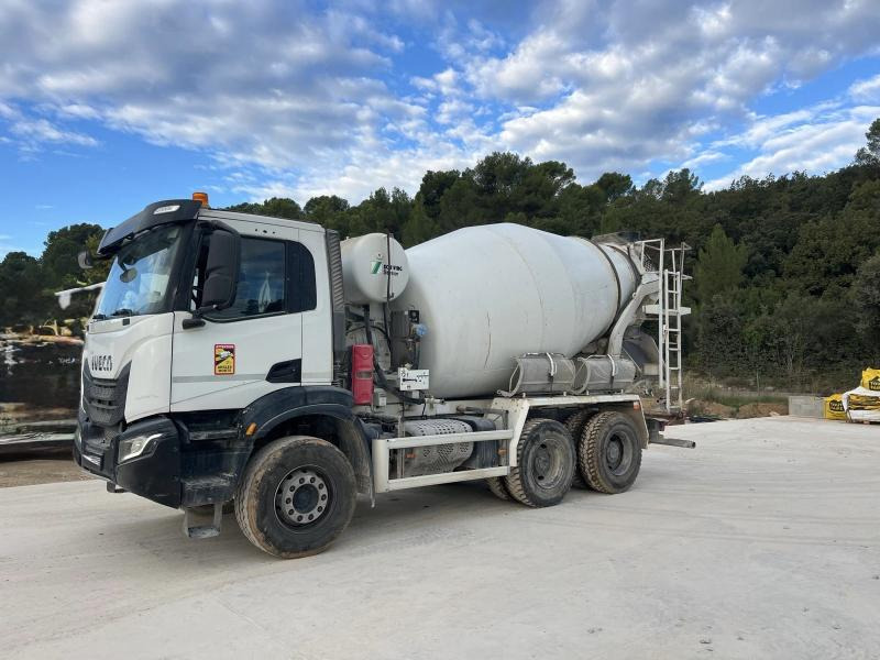 Iveco X-WAY 420 MALAXEUR STETTER 6X4 - Betonvežis: foto 5 Iveco X-WAY 420 MALAXEUR STETTER 6X4 - Betonvežis: foto 5