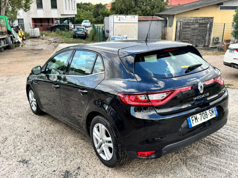 Renault Megane - Lengvasis automobilis: foto 5 Renault Megane - Lengvasis automobilis: foto 5