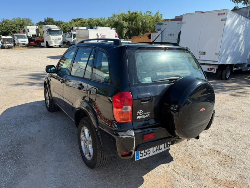 Toyota Rav 4 - Hečbekas: foto 3 Toyota Rav 4 - Hečbekas: foto 3