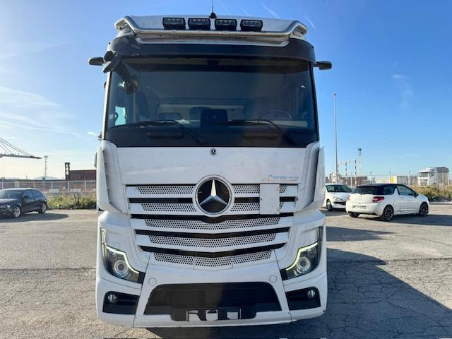 Mercedes ACTROS 1851 RETARDER - Vilkikas: foto 3 Mercedes ACTROS 1851 RETARDER - Vilkikas: foto 3