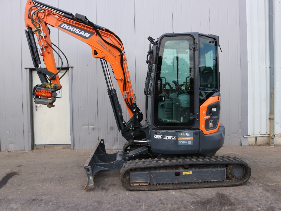 Doosan DX35Z-7 - Mini ekskavatorius: foto 2 Doosan DX35Z-7 - Mini ekskavatorius: foto 2