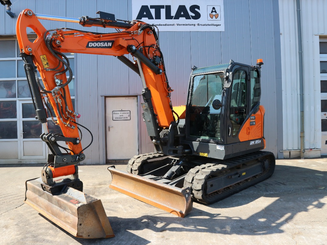 Doosan DX85R-7 - Mini ekskavatorius: foto 1 Doosan DX85R-7 - Mini ekskavatorius: foto 1