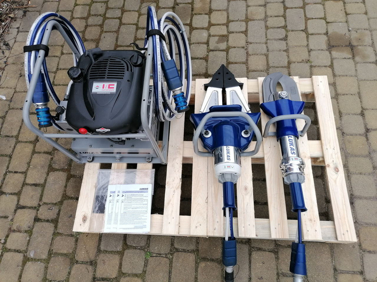 LUKAS - Autoservisų įranga: foto 1 LUKAS - Autoservisų įranga: foto 1