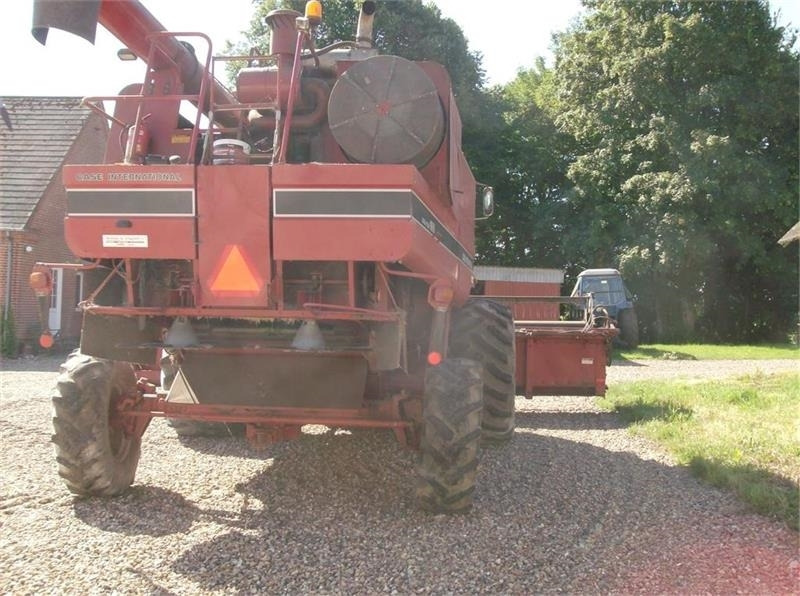 Case IH 1680 E 22 fod skærebord og ekstra bredde hjul - Derliaus nuėmimo kombainas: foto 4 Case IH 1680 E 22 fod skærebord og ekstra bredde hjul - Derliaus nuėmimo kombainas: foto 4