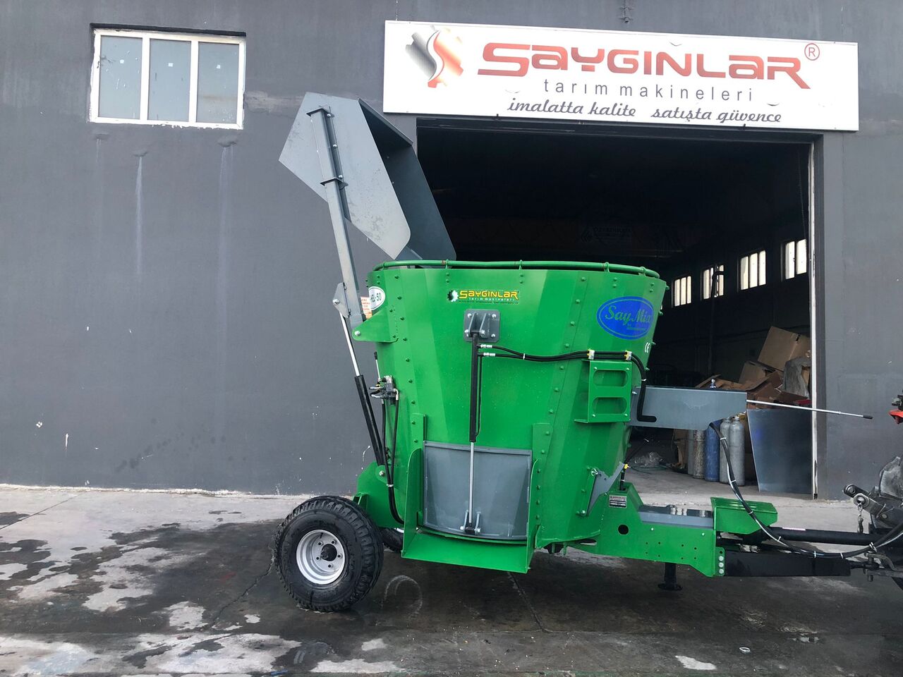 SAYGINLAR vertical feed mixer wagon - Gyvulininkystės įranga: foto 3 SAYGINLAR vertical feed mixer wagon - Gyvulininkystės įranga: foto 3