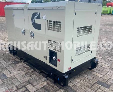 Cummins 28kVA 5.2L DIESEL - EXPORT OUT EU - Elektrinis generatorius: foto 1 Cummins 28kVA 5.2L DIESEL - EXPORT OUT EU - Elektrinis generatorius: foto 1
