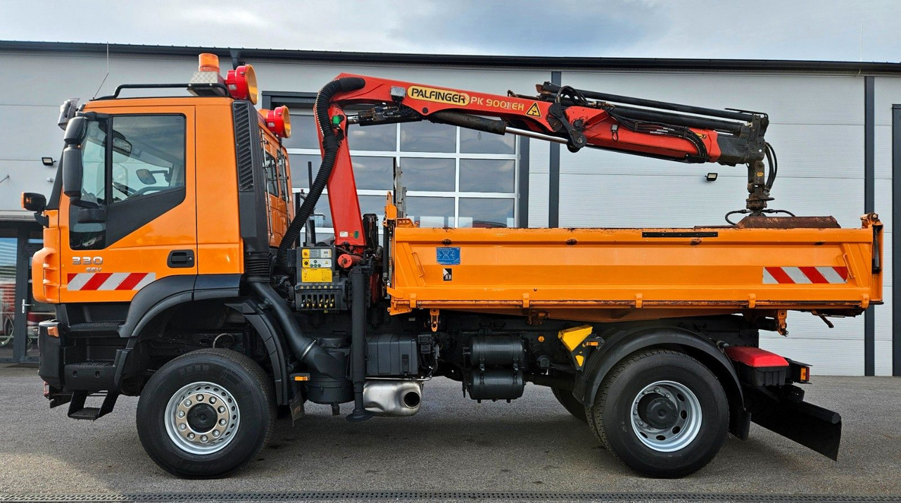 Iveco Trakker 190T33 4x4 Euro5 Kran Palfinger Funk - Savivartis sunkvežimis, Sunkvežimis su kranu: foto 5 Iveco Trakker 190T33 4x4 Euro5 Kran Palfinger Funk - Savivartis sunkvežimis, Sunkvežimis su kranu: foto 5