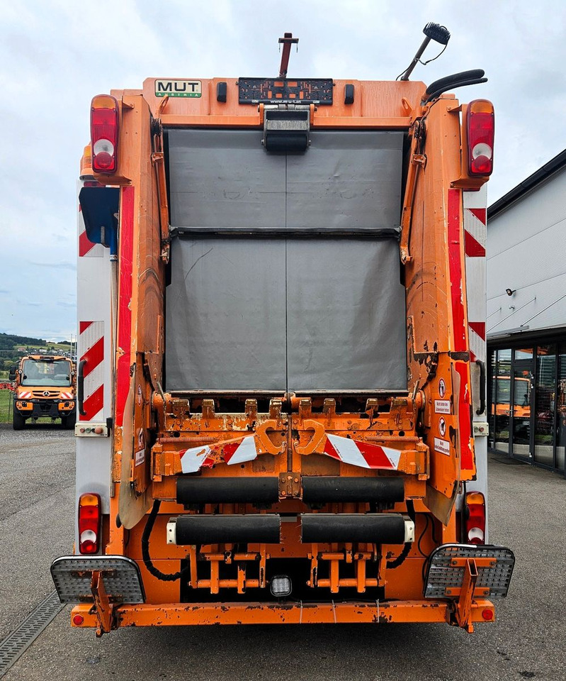 MAN TGM 18.250 Rotopress MUT FAUN 4x2 Euro5 - Šiukšliavežis: foto 4 MAN TGM 18.250 Rotopress MUT FAUN 4x2 Euro5 - Šiukšliavežis: foto 4