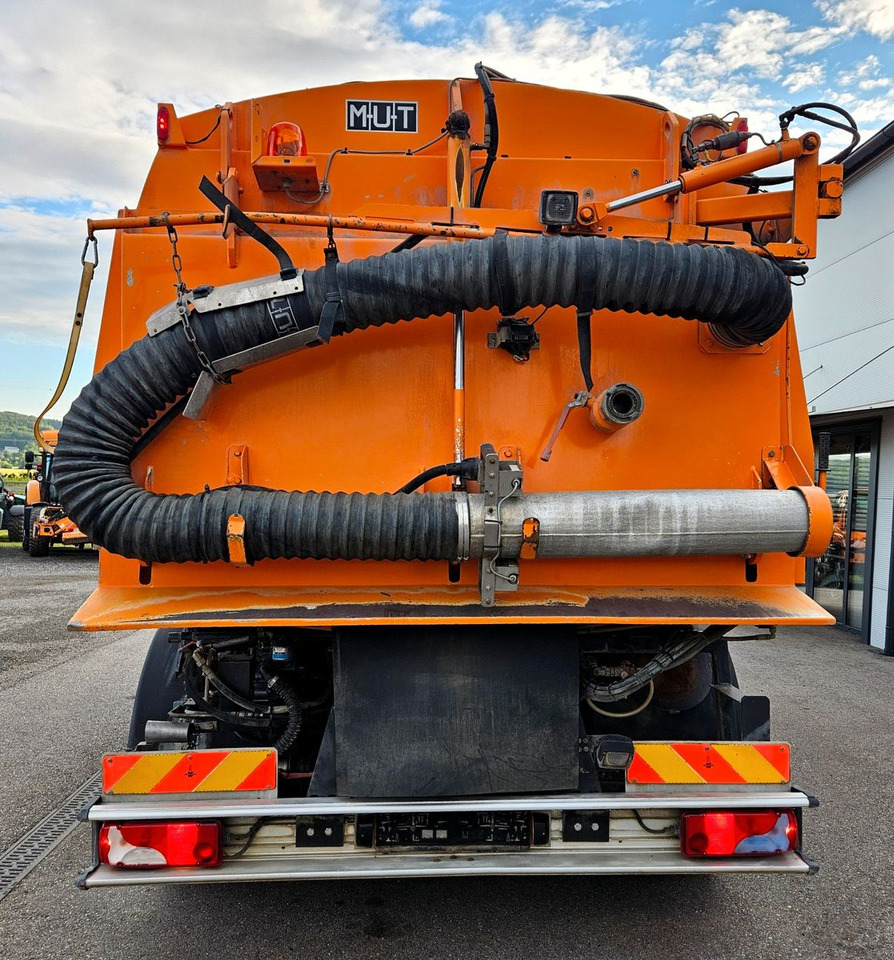 Scania P280 Euro5 MUT 7m3 Hydrostat - Gatvių šlavimo mašina: foto 4 Scania P280 Euro5 MUT 7m3 Hydrostat - Gatvių šlavimo mašina: foto 4