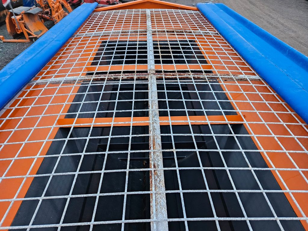 Schmidt STRATOS S50 Streuer 5m3 Kubota Motor - Hook-lift sunkvežimis: foto 5 Schmidt STRATOS S50 Streuer 5m3 Kubota Motor - Hook-lift sunkvežimis: foto 5