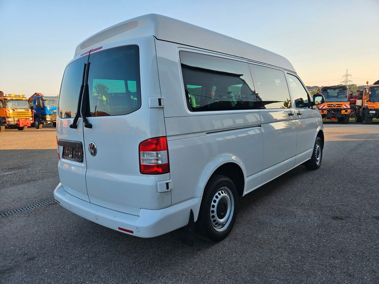 Volkswagen T5 Kombi - Keleivinis furgonas: foto 4 Volkswagen T5 Kombi - Keleivinis furgonas: foto 4