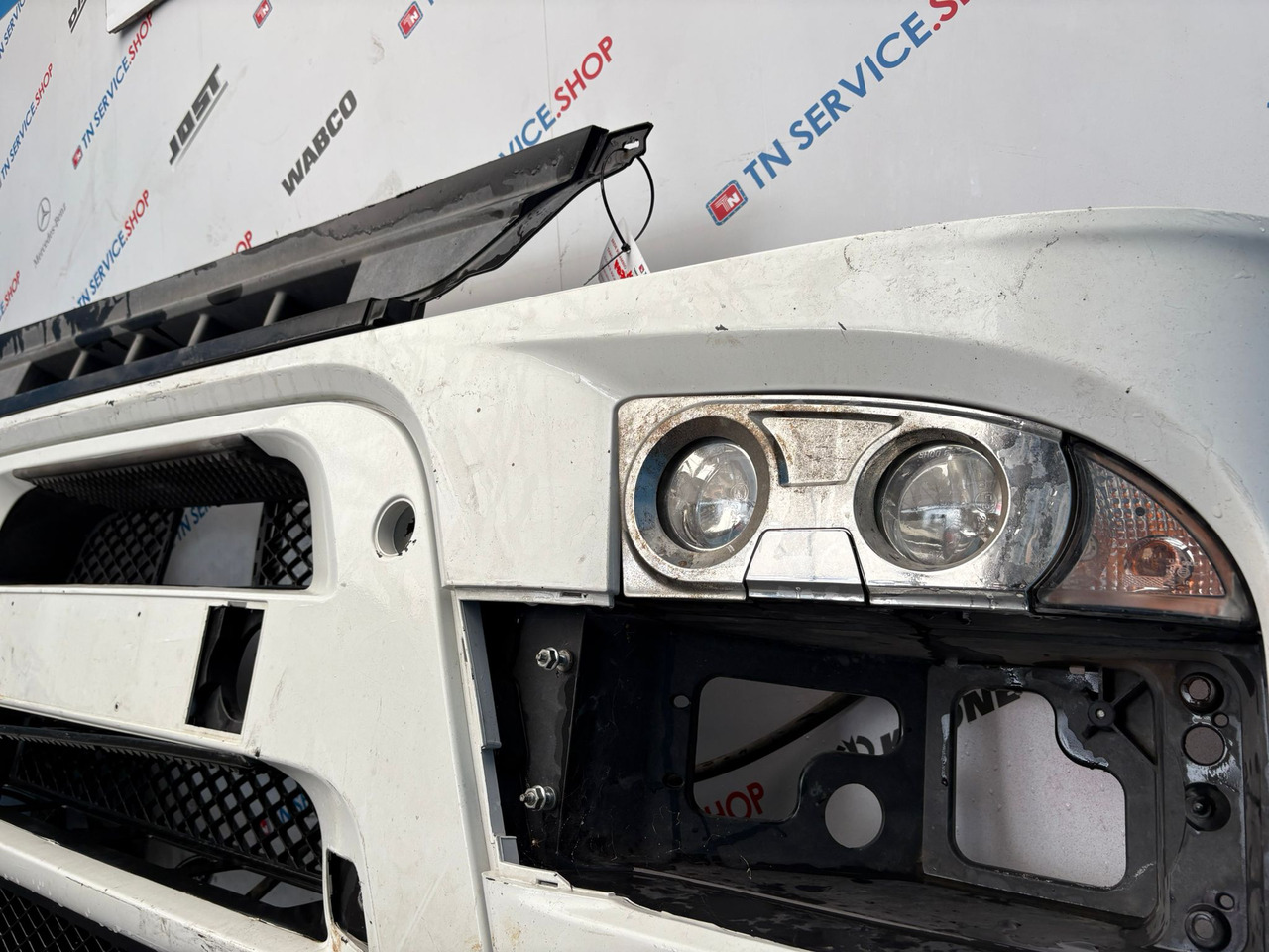 Paraurti Anteriore Iveco 5801258838 - Bamperis - Sunkvežimis: foto 3 Paraurti Anteriore Iveco 5801258838 - Bamperis - Sunkvežimis: foto 3