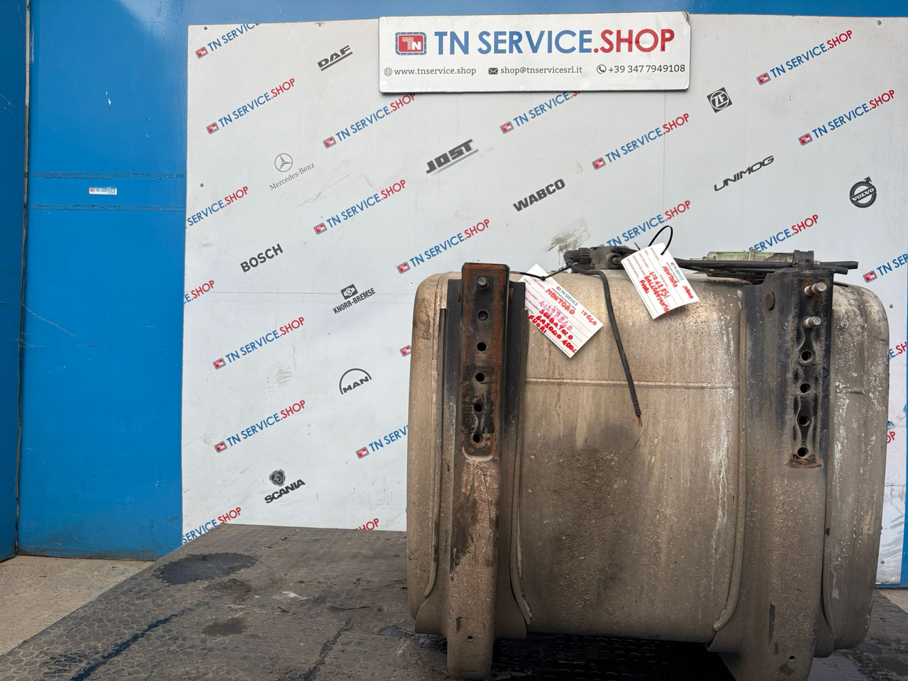 Serbatoio Gasolio Iveco - Degalų bakas - Komercinis automobilis: foto 3 Serbatoio Gasolio Iveco - Degalų bakas - Komercinis automobilis: foto 3