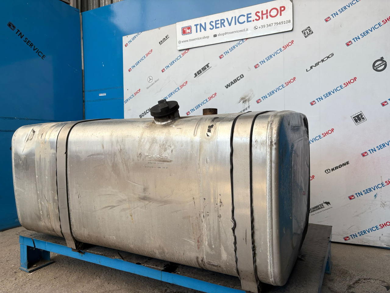 Serbatoio gasolio Iveco - Degalų bakas - Komercinis automobilis: foto 2 Serbatoio gasolio Iveco - Degalų bakas - Komercinis automobilis: foto 2