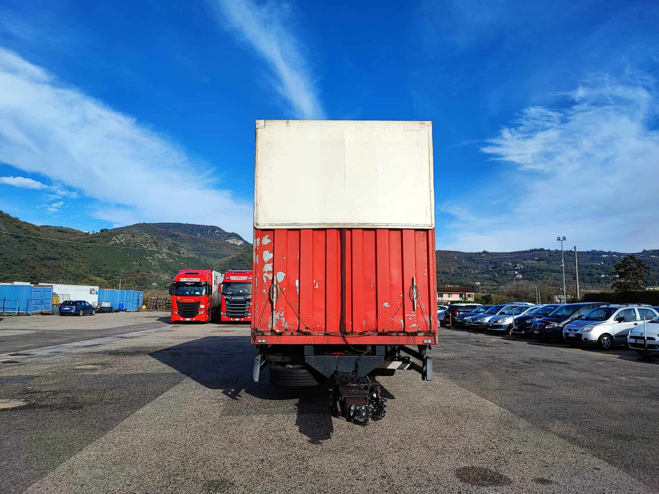 Ricambi Iveco 190.48 - Vilkikas: foto 4 Ricambi Iveco 190.48 - Vilkikas: foto 4