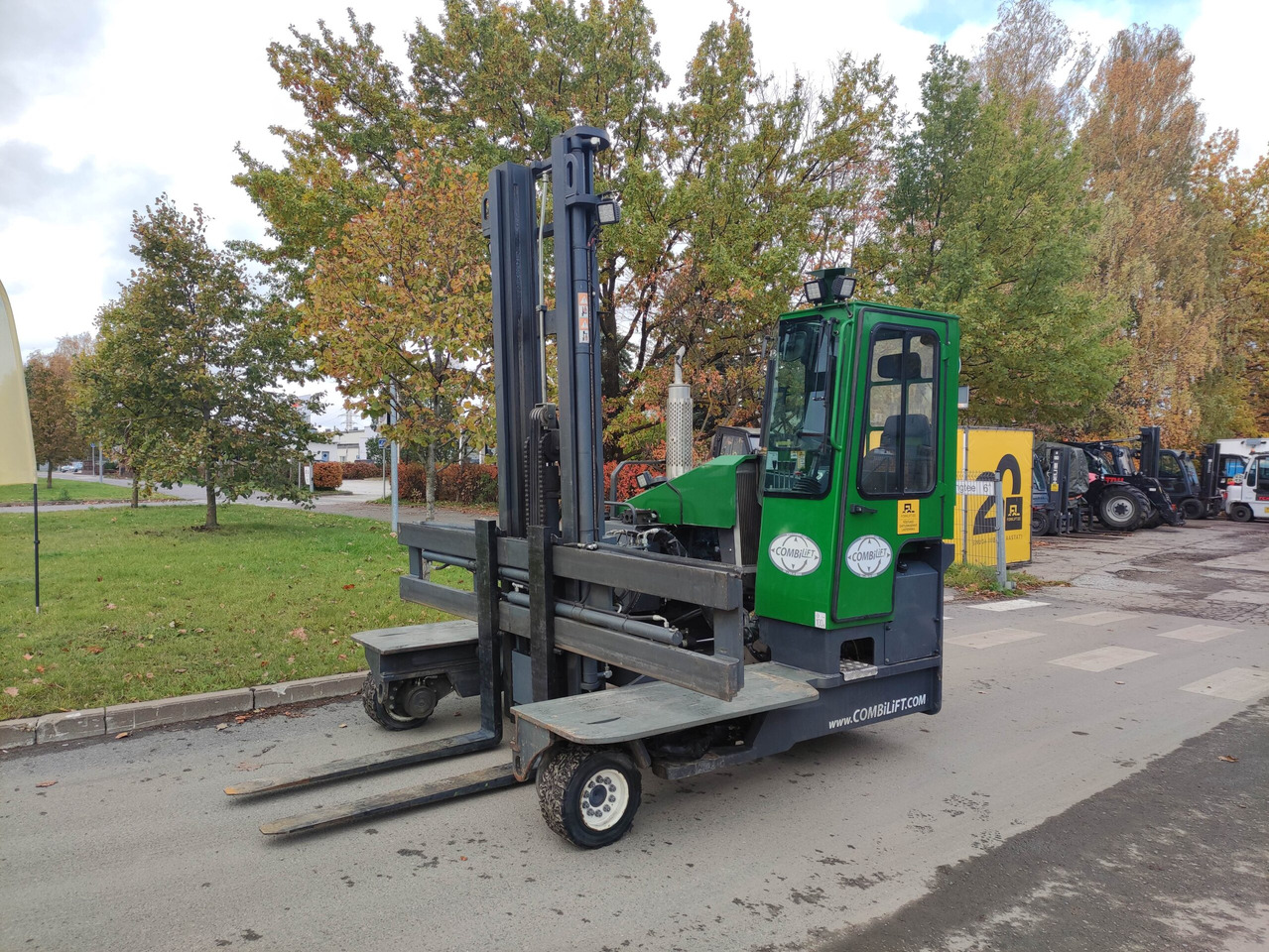 Combilift C4500 - Dyzelinis krautuvas: foto 1 Combilift C4500 - Dyzelinis krautuvas: foto 1