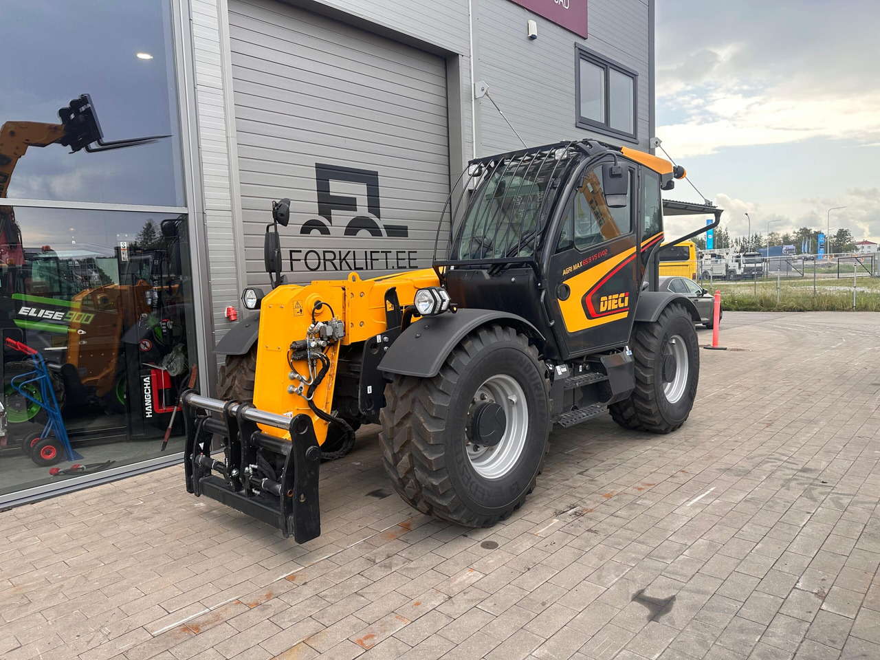 Dieci Agri Max 65.8 VS EVO2 GD - Teleskopinis krautuvas: foto 1 Dieci Agri Max 65.8 VS EVO2 GD - Teleskopinis krautuvas: foto 1