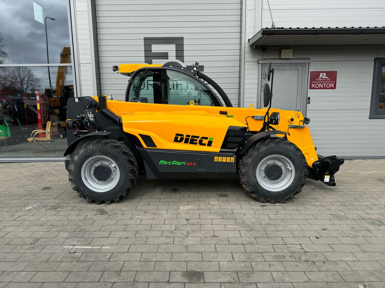 Dieci Mini Agri 26.6 - Teleskopinis krautuvas: foto 5 Dieci Mini Agri 26.6 - Teleskopinis krautuvas: foto 5