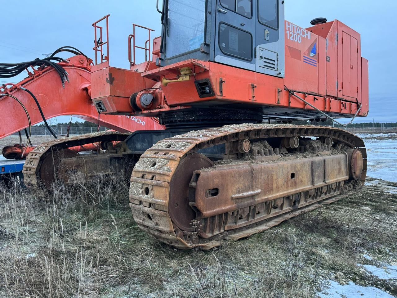 Hitachi EX1200-5D - Vikšrinis ekskavatorius: foto 2 Hitachi EX1200-5D - Vikšrinis ekskavatorius: foto 2