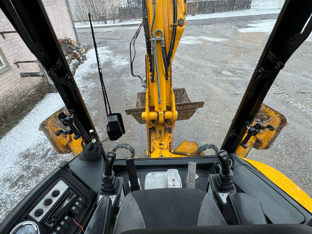 Ekskavatorius-krautuvas JCB 4CN: foto 13