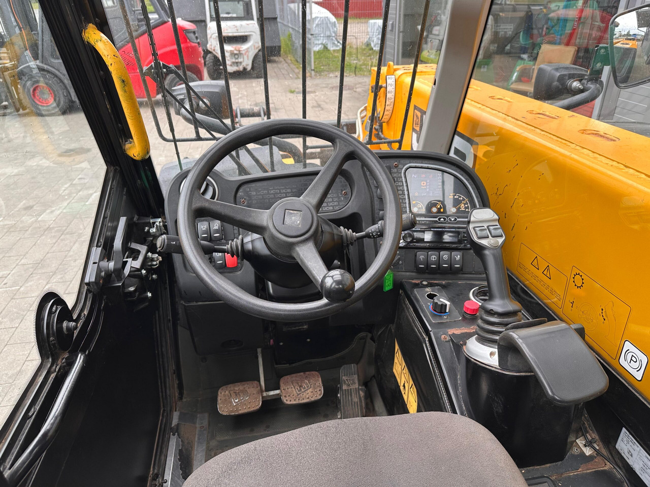 Teleskopinis krautuvas JCB 525-60: foto 8