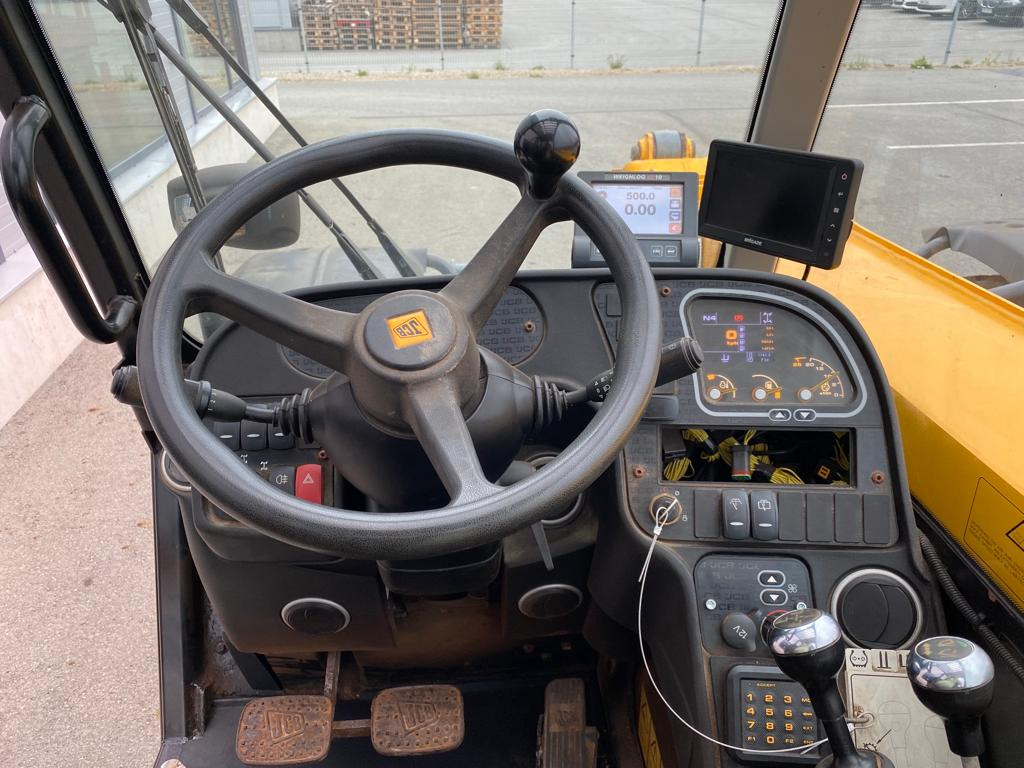 Teleskopinis krautuvas JCB 531-70: foto 10