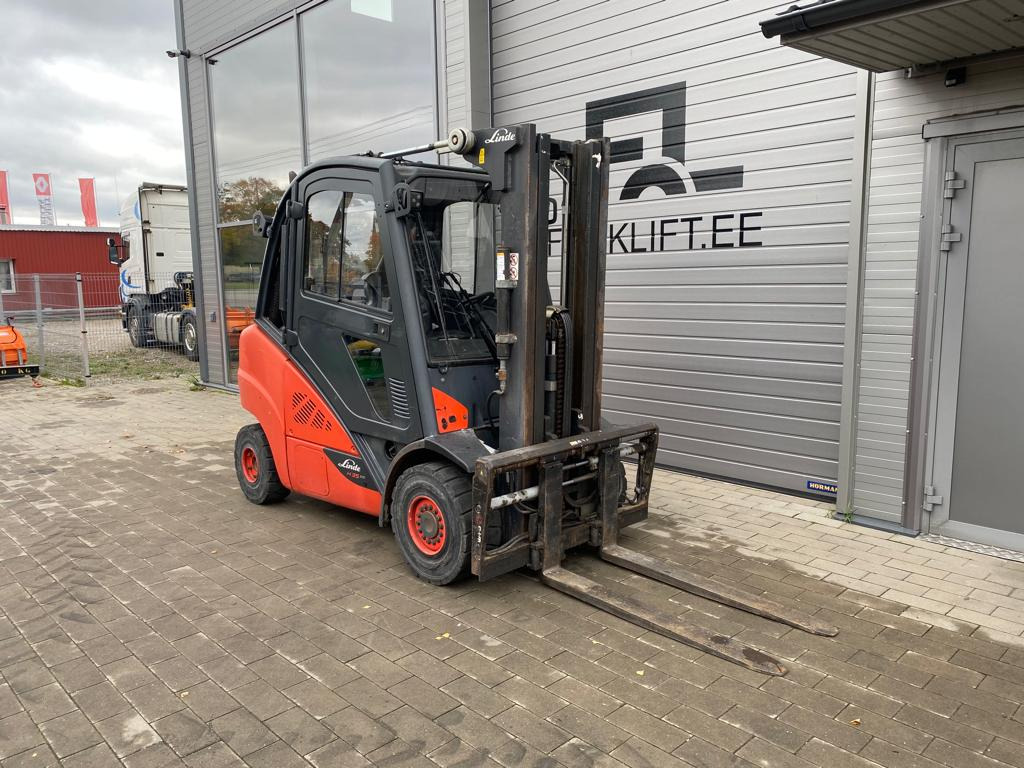 Linde H35D - Dyzelinis krautuvas: foto 2 Linde H35D - Dyzelinis krautuvas: foto 2