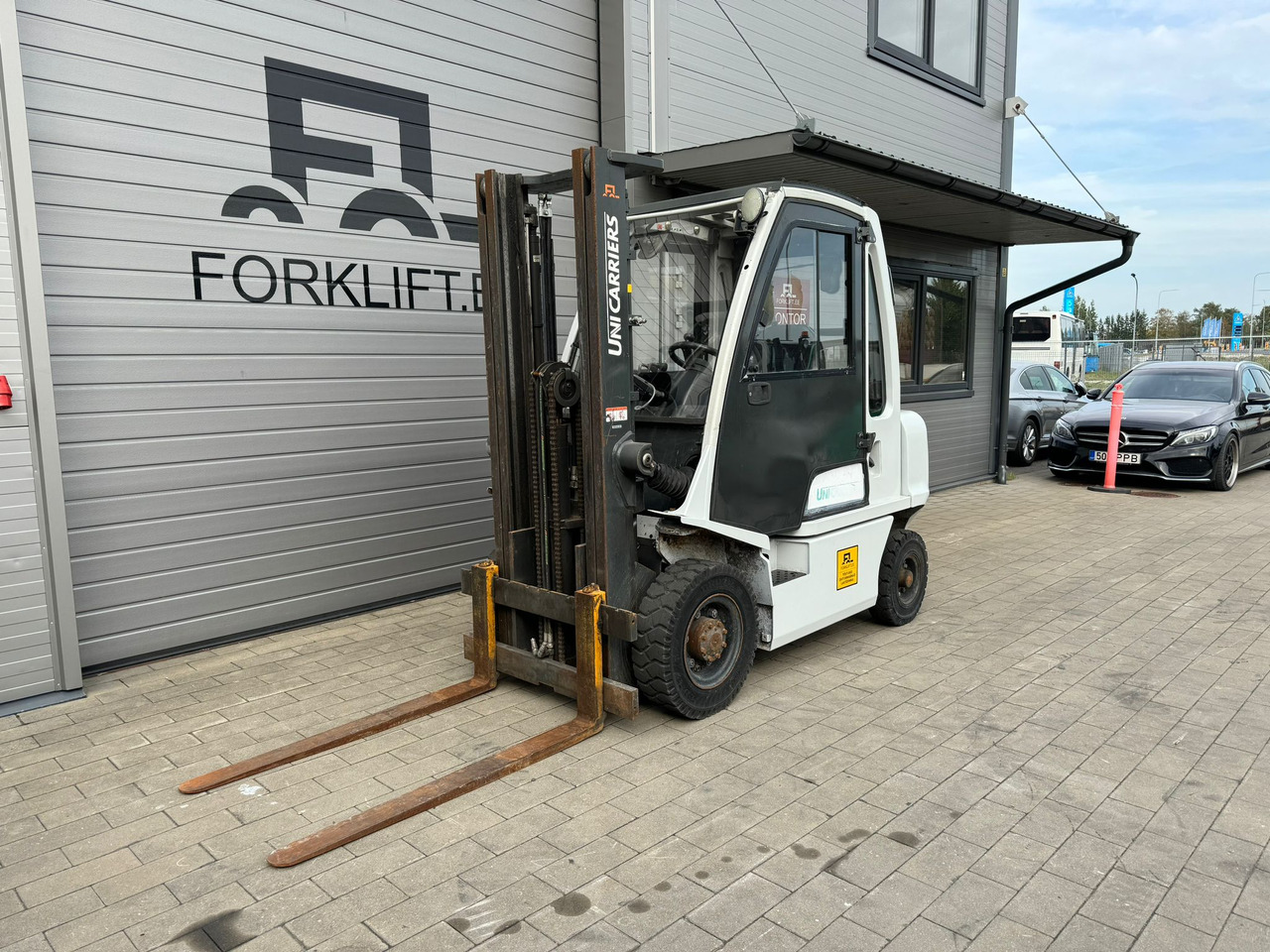 Unicarriers Y1D2A25Q - Dyzelinis krautuvas: foto 1 Unicarriers Y1D2A25Q - Dyzelinis krautuvas: foto 1