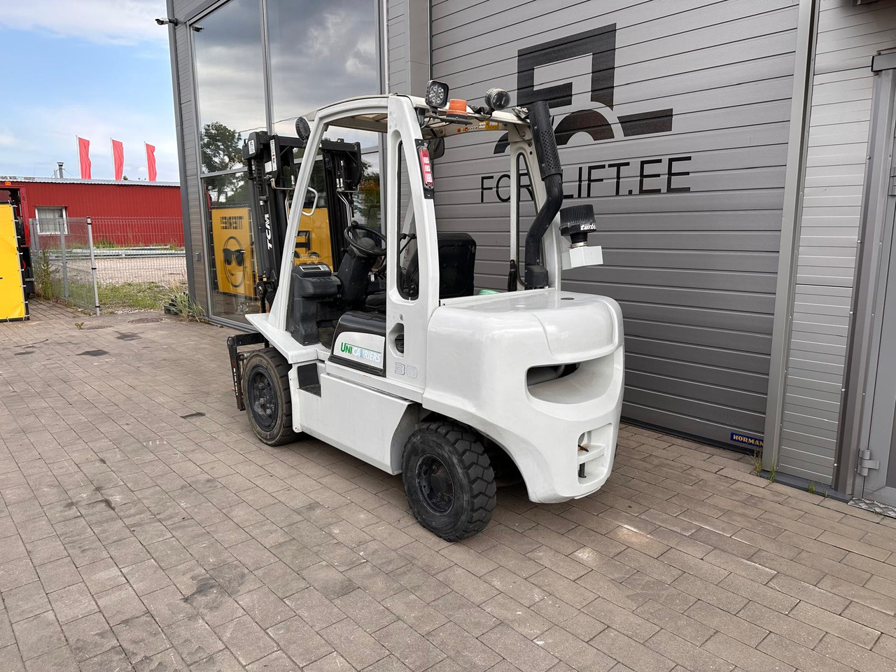 Unicarriers YG1D2A30Q - Dyzelinis krautuvas: foto 3 Unicarriers YG1D2A30Q - Dyzelinis krautuvas: foto 3
