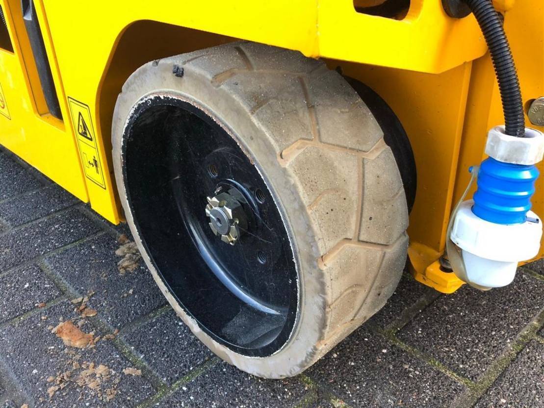 JCB S1930E - Žirklinis keltuvas: foto 5 JCB S1930E - Žirklinis keltuvas: foto 5