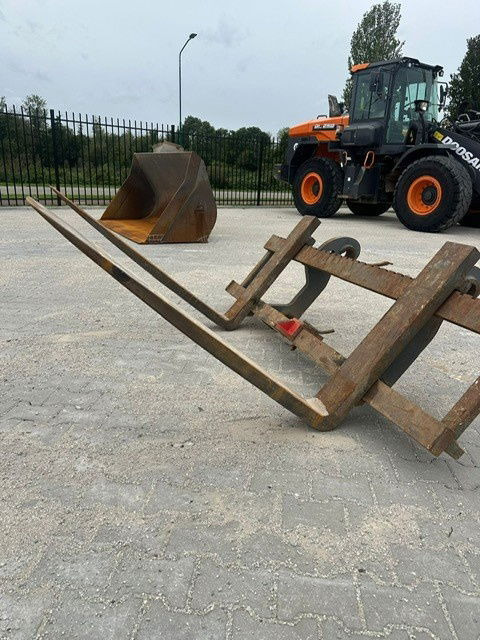 Volvo Pallet vorken 1300mm 6 Tons - Šakės: foto 3 Volvo Pallet vorken 1300mm 6 Tons - Šakės: foto 3
