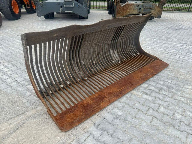 Volvo Puinriek 2700mm Breed L60 L70 L90 L110 - Rūšiavimo kaušas: foto 3 Volvo Puinriek 2700mm Breed L60 L70 L90 L110 - Rūšiavimo kaušas: foto 3