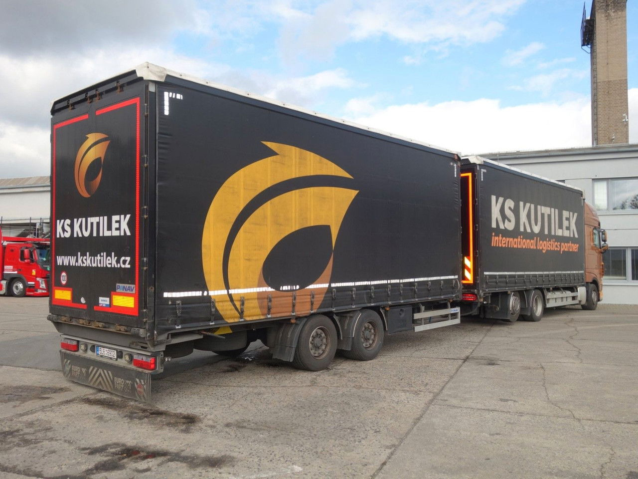 DAF XF 480 SSC, 120 cbm, Durchfahren - Tentinis sunkvežimis: foto 3 DAF XF 480 SSC, 120 cbm, Durchfahren - Tentinis sunkvežimis: foto 3