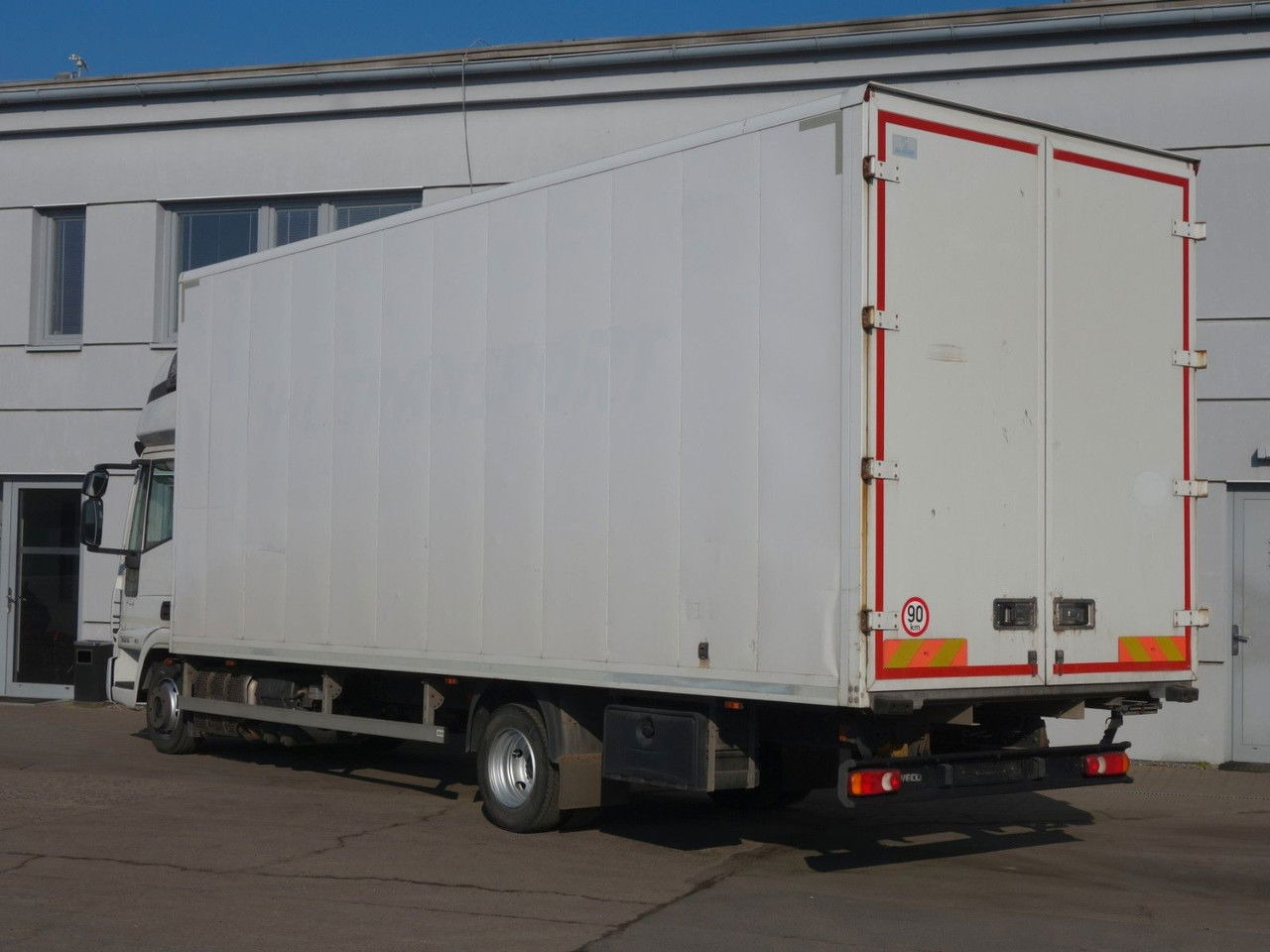 Iveco EuroCargo 75 75E19, 18 Palleten - Furgonas sunkvežimis: foto 4 Iveco EuroCargo 75 75E19, 18 Palleten - Furgonas sunkvežimis: foto 4