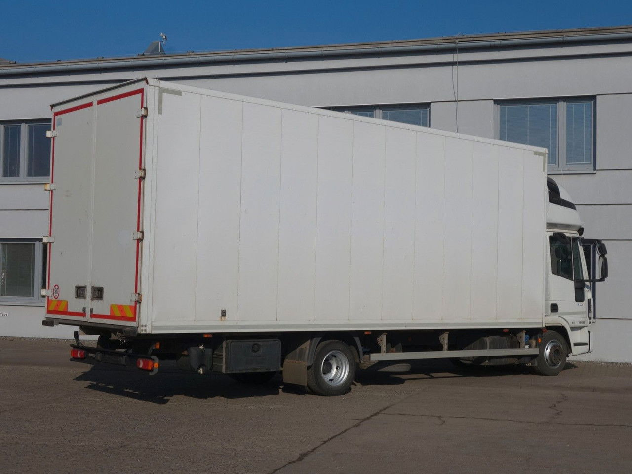 Iveco EuroCargo 75 75E19, 18 Palleten - Furgonas sunkvežimis: foto 5 Iveco EuroCargo 75 75E19, 18 Palleten - Furgonas sunkvežimis: foto 5