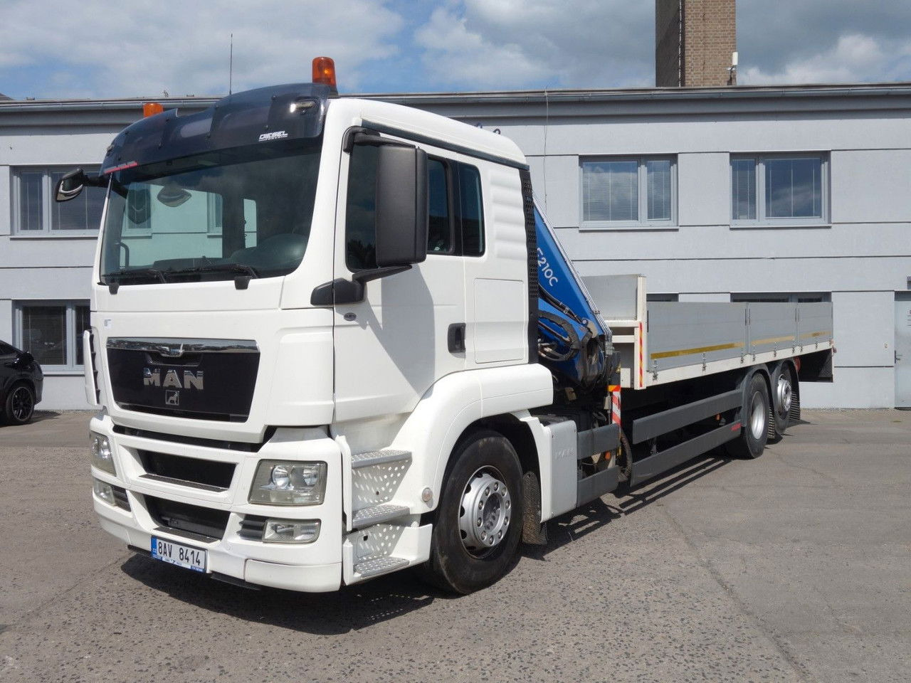 MAN TGS 26.360 FG 6x2 mit Fassi F210C - Sunkvežimis su kranu: foto 2 MAN TGS 26.360 FG 6x2 mit Fassi F210C - Sunkvežimis su kranu: foto 2