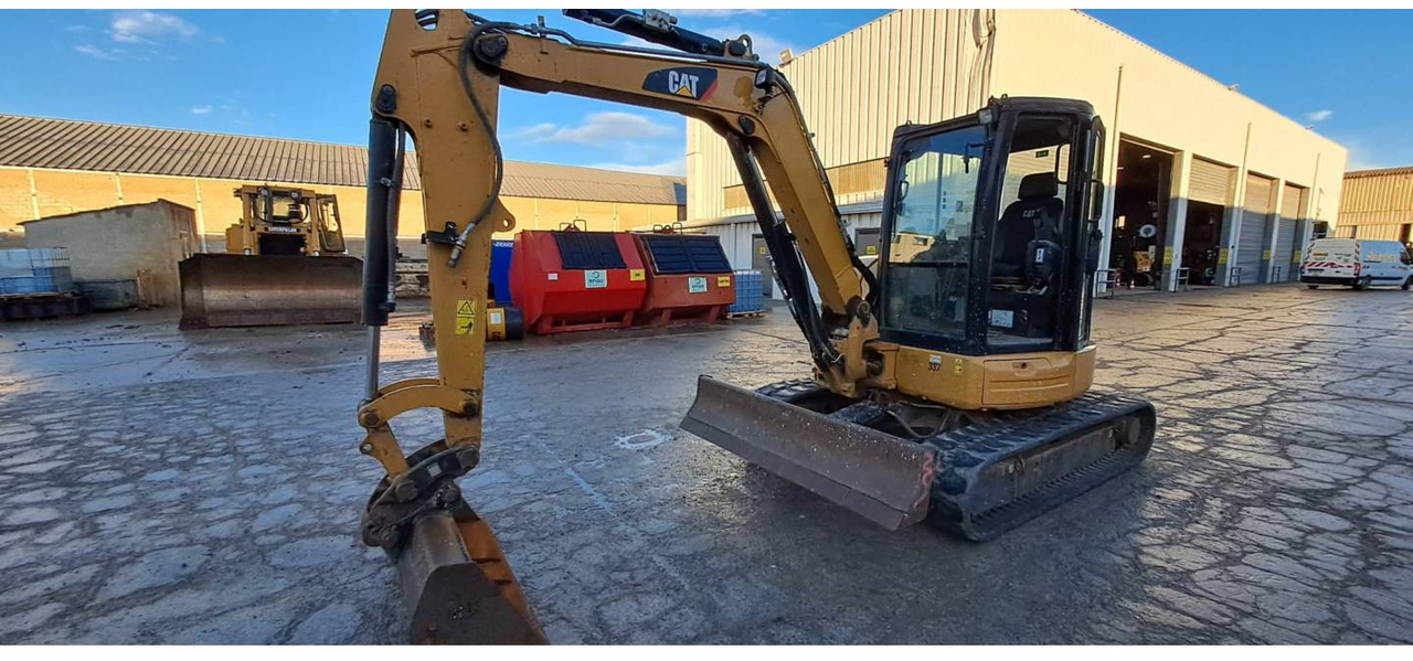 CAT 305E2CR - Vikšrinis ekskavatorius: foto 1 CAT 305E2CR - Vikšrinis ekskavatorius: foto 1