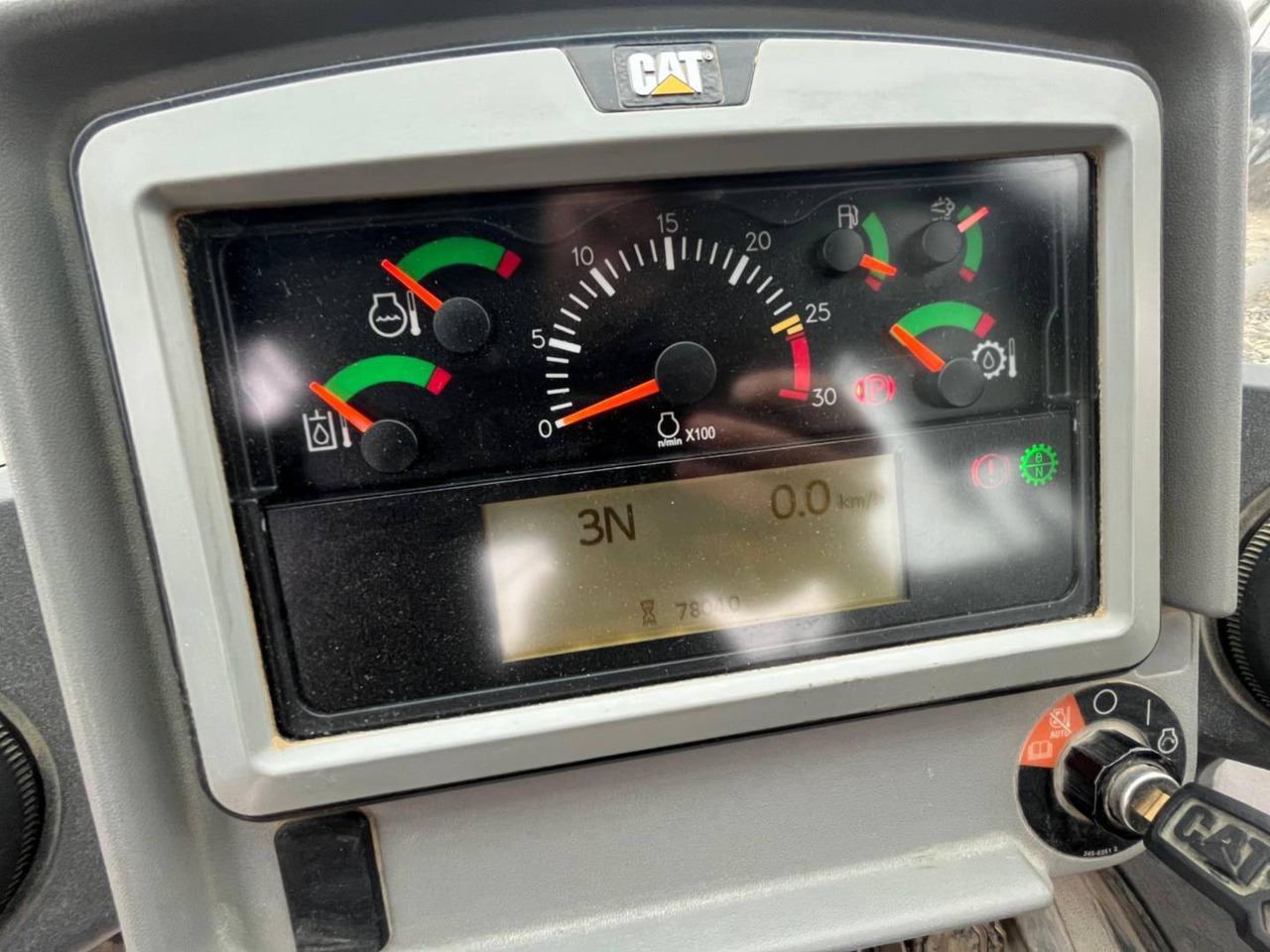 CAT 966M - Ratinis krautuvas: foto 5 CAT 966M - Ratinis krautuvas: foto 5